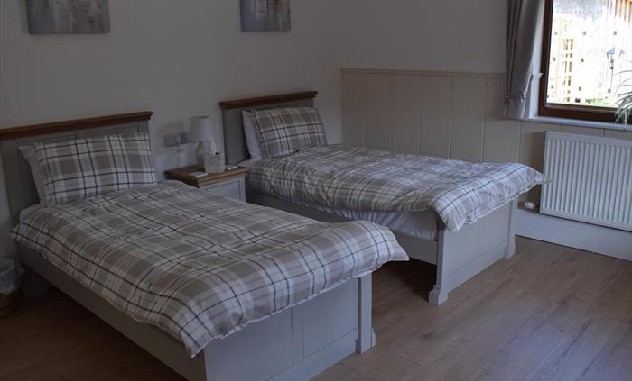 Lime, Mid Wales Lodges